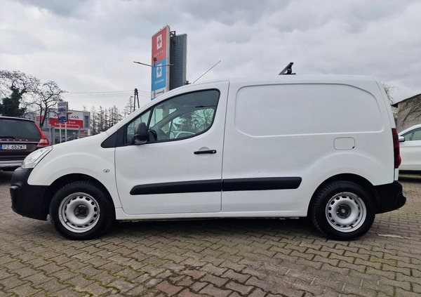 Peugeot Partner cena 40000 przebieg: 121165, rok produkcji 2017 z Goleniów małe 191